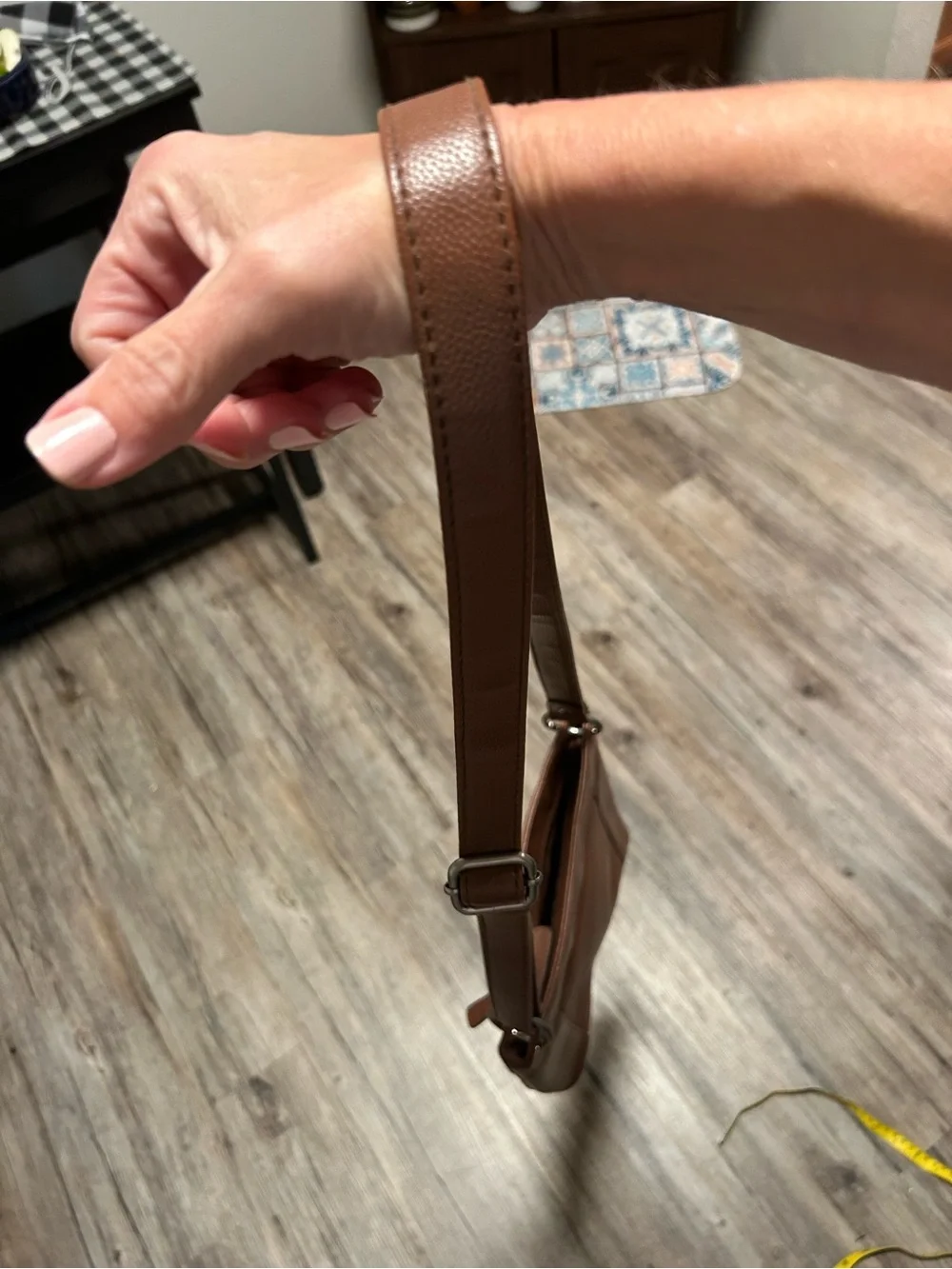Merona Brown Leather Crossbody Shoulder Bag with Adjustable Strap